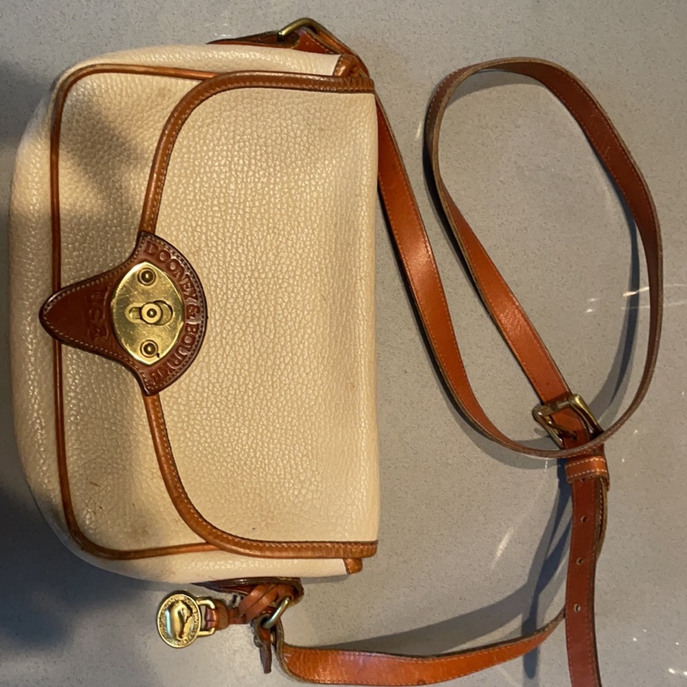 Brown and tan Dooney